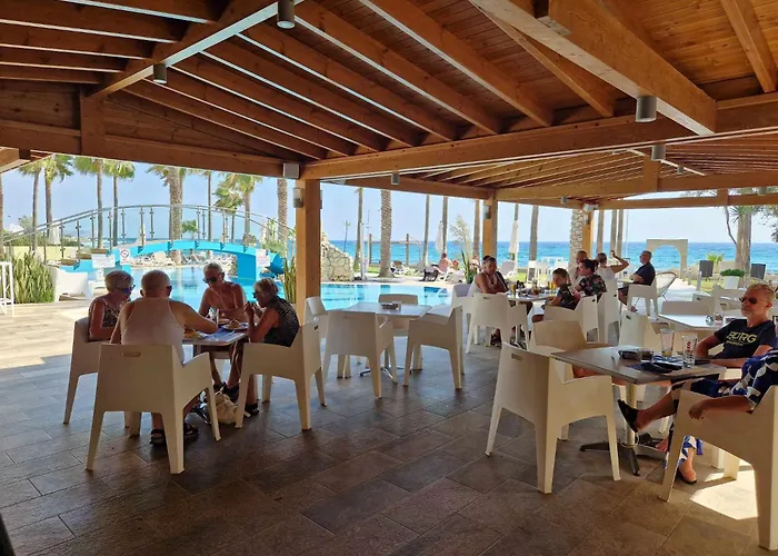 Simos Magic Beach Hotel Apts