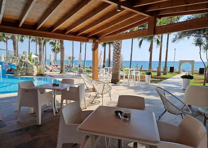 Simos Magic Beach Hotel Apts